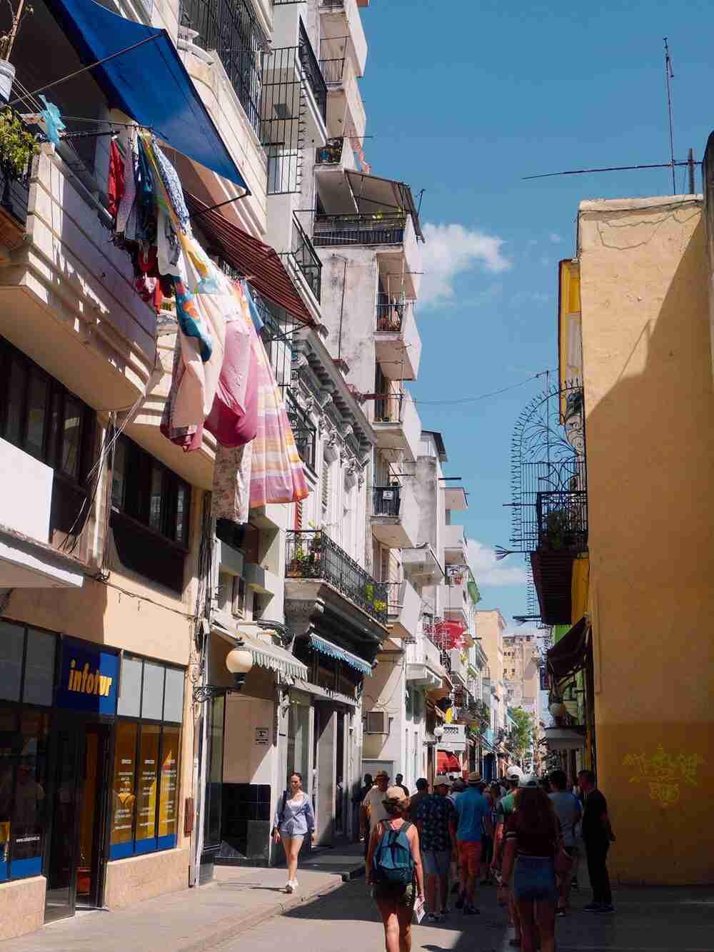 Plaza de la Catedral best things to do in Havana Cuba