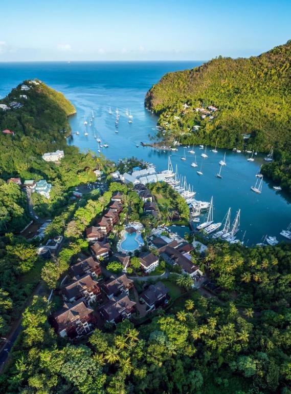 marigot bay from above reminiscent of the best part of Saint Lucia to stay